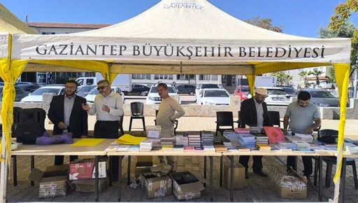 Araban'da hayırseverlerden Gazze yararına hayır &ccedil;arşısı