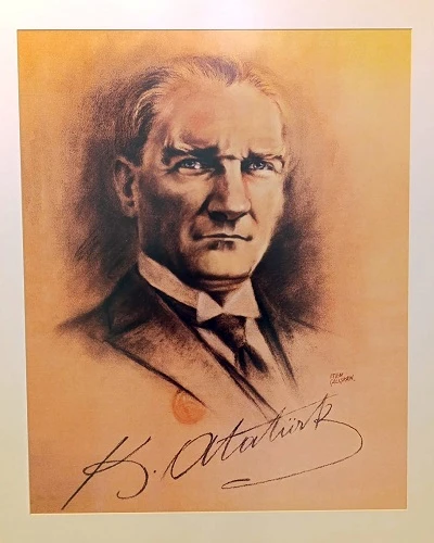 Atatürk portreleri ve Antep fotoğrafları resim sergisi