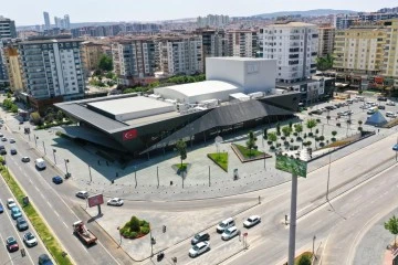 Bakan Ersoy, D.T. Şehitkamil Sahnesi’ni inceledi