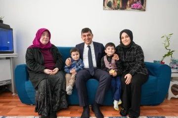 BAŞKAN FADILOĞLU, DOKTOR OLMAYI HEDEFLEYEN ÖĞRENCİYİ ZİYARET ETTİ