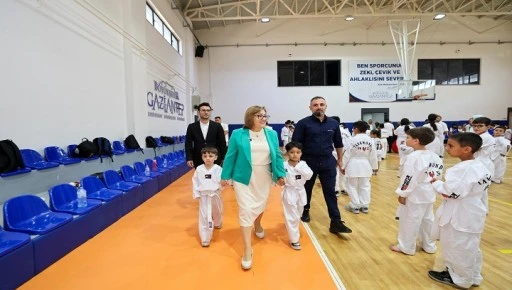 Başkan Şahin, Yaz Okulları’ndan yararlanan çocuklarla bir araya geldi