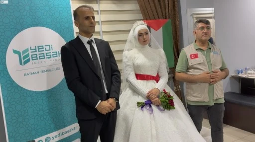  Batmanlı genç çift, düğün sofrasını Gazze ile paylaştı