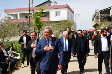 CHP ESNAF ZİYARETLERİNE YOĞUNLAŞTI