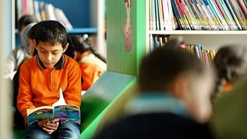 Çocuk Kütüphanesi sayesinde 4 yılda 400 kitap okudu
