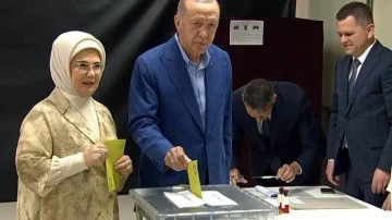 Cumhurbaşkanı adayları oylarını kullandı