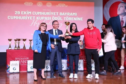 Cumhuriyet Kupası ödül töreni düzenlendi