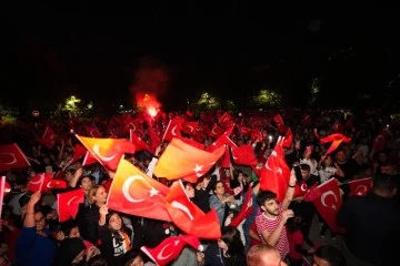 Cumhuriyetin 100. yılı Şehitkamil’de coşkuyla kutlandı