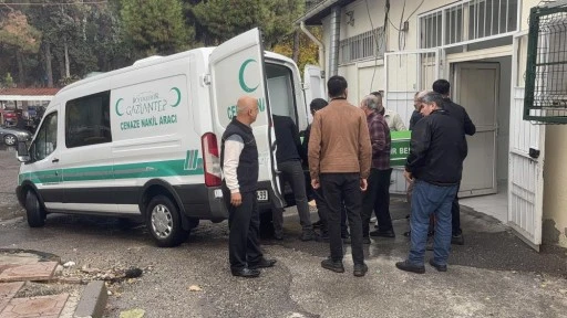 Ders &ccedil;ıkışı kalp krizi ge&ccedil;iren &ouml;ğretmen kurtarılamadı