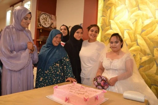 Down sendromlu Nisan Nur'un gelinlik hayali ger&ccedil;ek oldu
