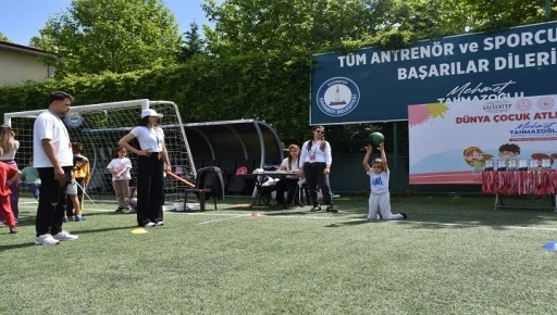 D&Uuml;NYA &Ccedil;OCUK ATLETİZM G&Uuml;N&Uuml;&rsquo;NDE 200 &Ccedil;OCUK SPORLA BULUŞTU
