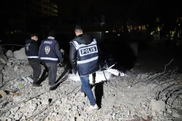 Enkazdan çığlık sesi geldi ihbarı polisleri harekete geçirdi