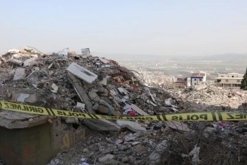 Eski belediye başkanı tahliye edildi