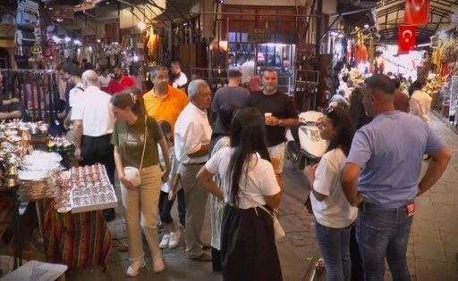 Esnafın dört gözle beklediği gurbetçiler gelmeye başladı