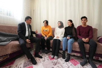 Fadıloğlu, ailelerin dertlerine ortak oluyor