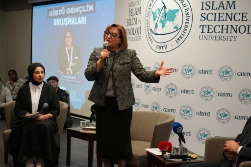 Fatma Şahin, GİBT&Uuml; gen&ccedil;lik buluşmalarında &ouml;ğrencilerle bir araya geldi