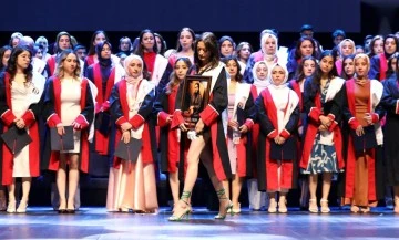 GAÜN’de Sağlık Bilimleri Fakültesi mezuniyet töreni düzenlendi