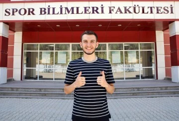 GAÜN ÖĞRENCİSİ KPSS TÜRKİYE BİRİNCİSİ OLDU