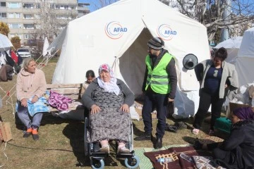 GAZİANTEP BÜYÜKŞEHİR, ENGELLİ DEPREMZEDELERİN MEDİKAL MALZEME İHTİYACINI KARŞILIYOR