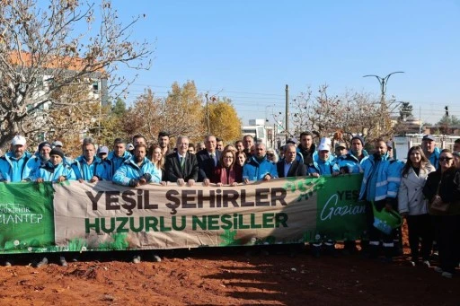 Gaziantep B&uuml;y&uuml;kşehir&rsquo;in YEŞİLANTEP projesi ile şehir merkezi ağa&ccedil;lanıyor