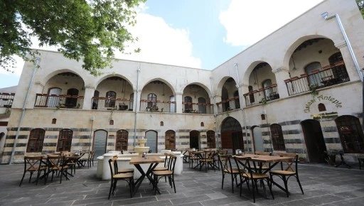 GAZİANTEP BÜYÜKŞEHİR, ŞEKERHAN PROJESİ İLE KENTİN TARİHİ KİMLİĞİNE ÖDÜL GETİRDİ 