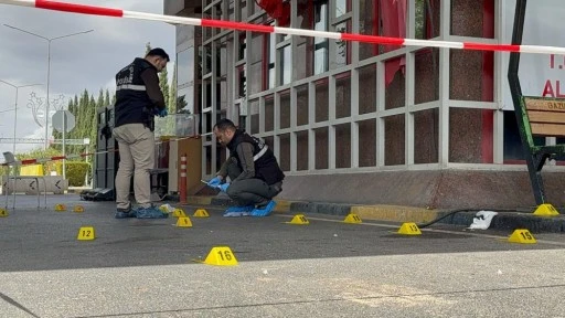 Gaziantep havalimanı girişindeki arbedede silah ateş aldı: 1'i polis 2 yaralı