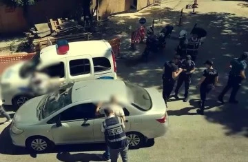 Gaziantep'in tarihi mahallesinde huzur güven uygulaması: 3 gözaltı