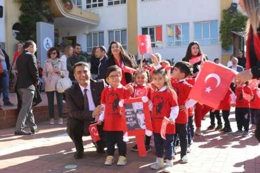 Gaziantep Kolej Vakfı'nı Cumhuriyet coşkusu sardı