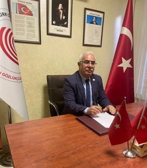  Gaziantep Optisyen G&ouml;zl&uuml;k&ccedil;&uuml;ler Odası Başkanı  Cuma Reyhan