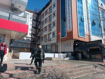 Gaziantep Tapu Müdürlüğü'nde yangın