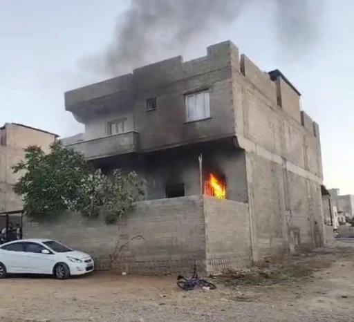 Gaziantep'te 2 katlı binada yangın