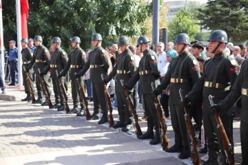 Gaziantep’te 29 Ekim kutlamaları başladı