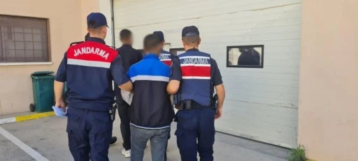 Gaziantep'te 3 d&uuml;zensiz g&ouml;&ccedil;men ve 3 organizat&ouml;r yakalandı