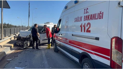 Gaziantep&rsquo;te 5 aracın karıştığı zincirleme kaza: 1 yaralı