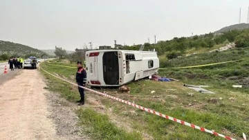 Gaziantep’te astsubayın öldüğü midibüs kazası kamerada