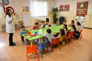 Gaziantep'te minik çocuklar İngilizce öğreniyor