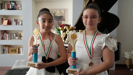 Gaziantep'te minik piyanistler d&uuml;nya şampiyonu oldu