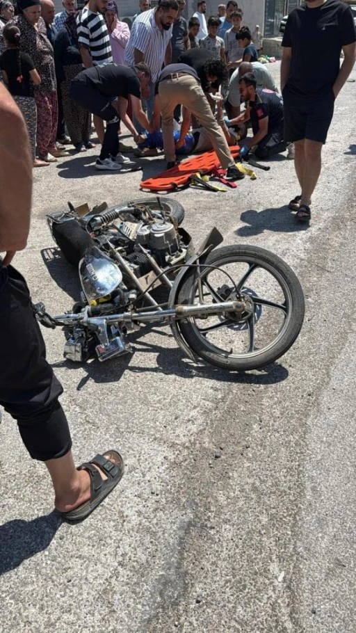 Gaziantep'te motosiklet ile otomobil &ccedil;arpıştı: 2 yaralı