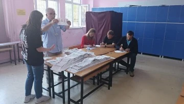 Gaziantep'te oy verme işlemi bitti, sayım başladı