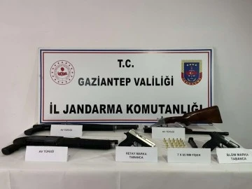 Gaziantep'te ruhsatız silah operasyonu: 8 gözaltı