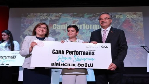 GAZİANTEP&rsquo;TE SANATLA Y&Uuml;KSELEN &Ouml;ĞRENCİLER &Ouml;D&Uuml;LLENDİRİLDİ