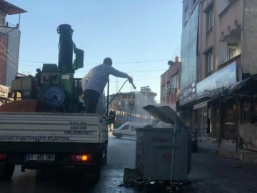 Gaziantep'te sivrisinek ve karasineklere karşı ilaçlama çalışmaları devam ediyor