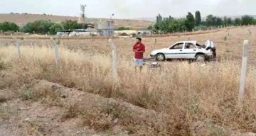 Gaziantep'te yoldan çıkan otomobil tarlaya uçtu: 1 yaralı