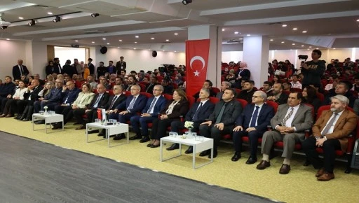 GİBT&Uuml;&rsquo;de &ldquo;Mehmet Akif ve &Ccedil;anakkale Ruhu&rdquo; Konferansı Ger&ccedil;ekleştirildi
