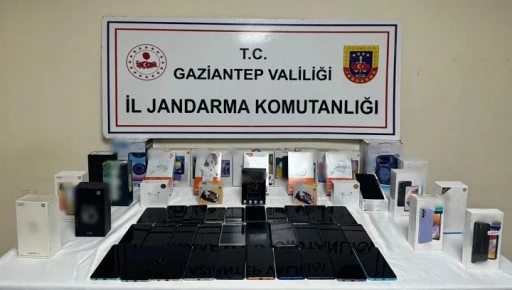 GÜMRÜK KAÇAĞI TELEFONLARA JANDARMA ENGELİ