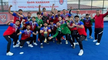 Hokeyin Sultanları ve Kaplanları Süper Ligi Play Off Şampiyonu Oldu