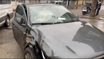 İşçi servisi ile otomobil çarpıştı: 3 yaralı