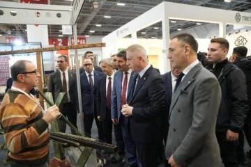 İstanbul Valisi Davut Gül Gaziantepli halıcıları yalnız bırakmadı