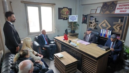 İYİ parti il başkanı Başk&uuml;lek&ccedil;i Sahada: Her Odada Ayrı G&uuml;ndem, Ortak Sorun Ekonomi