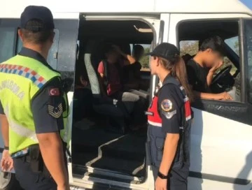 Jandarmadan 152 sürücüye 215 bin TL para cezası