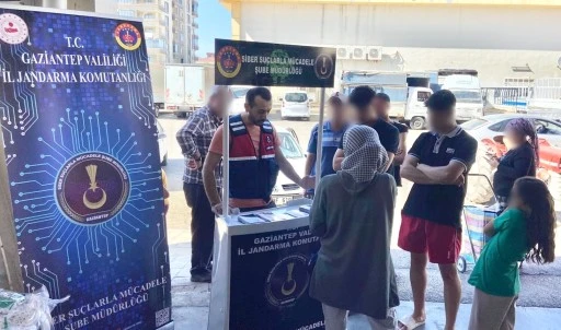 JANDARMADAN VATANDAŞLARA Y&Ouml;NELİK SİBER G&Uuml;VENLİK BİLİN&Ccedil;LENDİRME FAALİYETİ